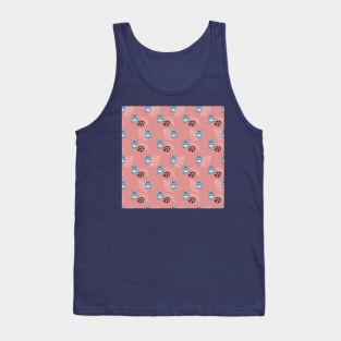 Tropical pattern with tiger and exotic leaves silhouettes Tank Top